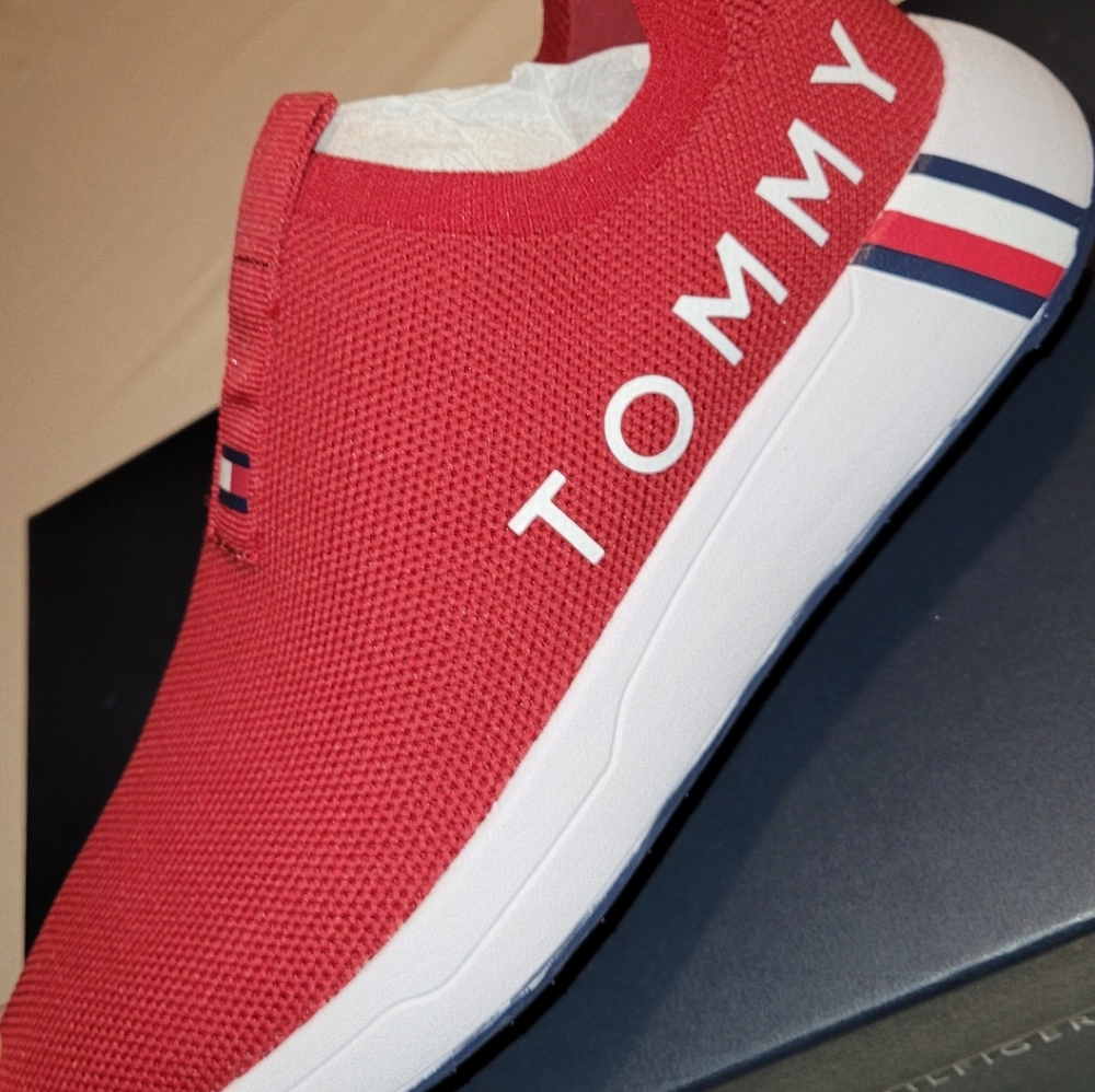 Tommy Hilfiger red sneakers